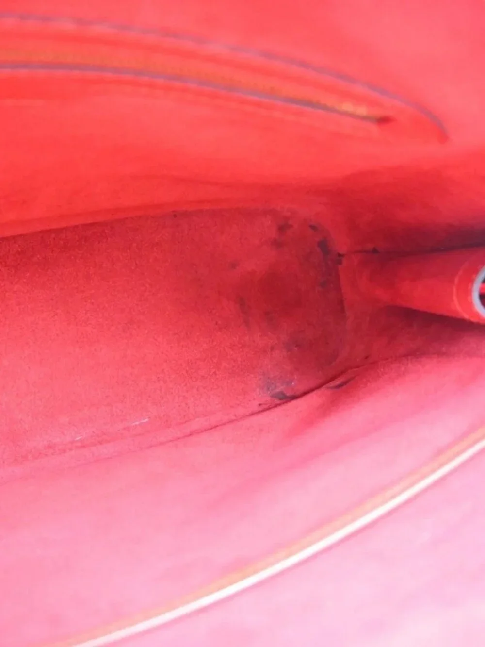 LOUIS VUITTON RED EPI LUSSAC SHOULDER BAG